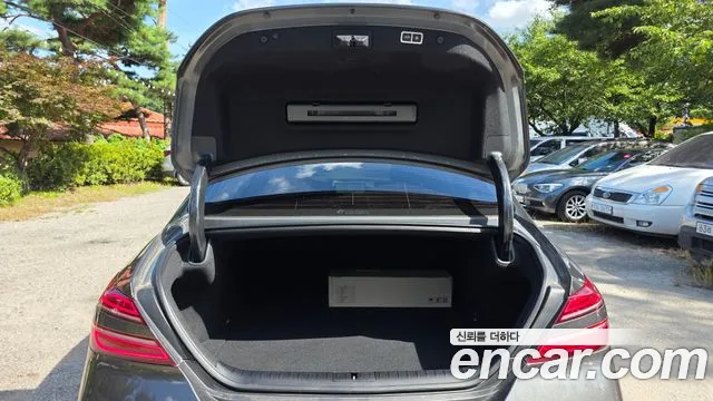 Genesis G70 Новый G70 Бензин 2.5T 4WD — Фото автомобиля 16