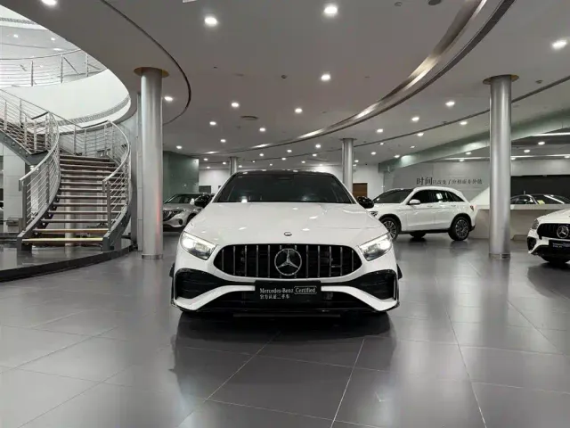 Mercedes-Benz A-Class AMG — Фото автомобиля 2