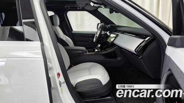 Land Rover Range Rover Sport — Фото автомобиля 9