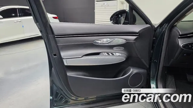Genesis GV70 Electrified GV70 — Фото автомобиля 22