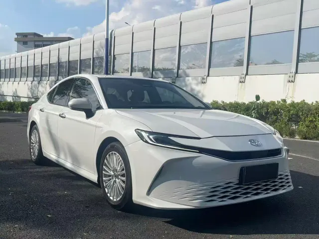 Toyota Camry — Фото автомобиля 6