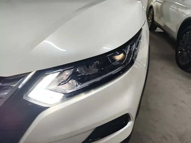 Nissan Qashqai — Фото автомобиля 23
