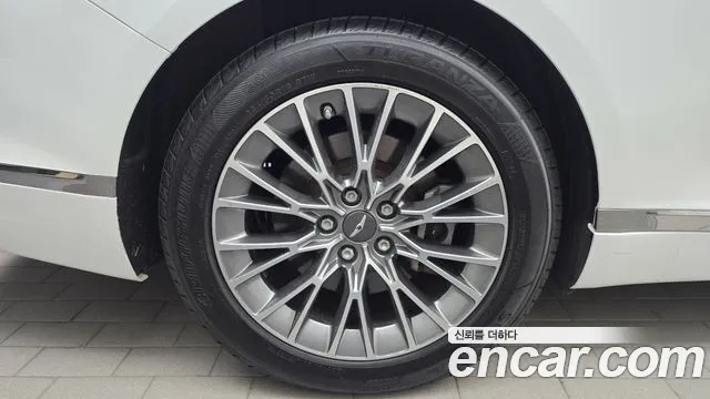 Genesis G80 RG3 — Фото автомобиля 5