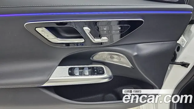 Mercedes-Benz E-Class — Фото автомобиля 15
