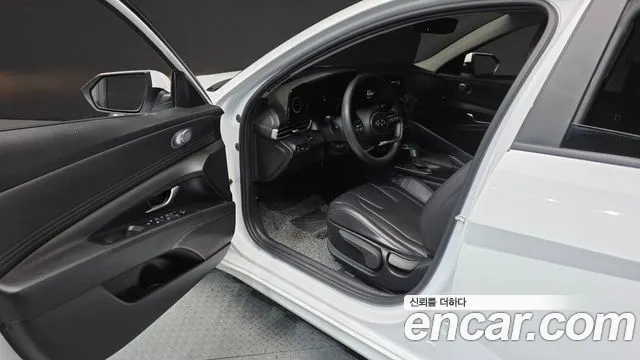 Hyundai Avante — Фото автомобиля 10