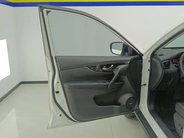 Nissan X-Trail — Фото автомобиля 7