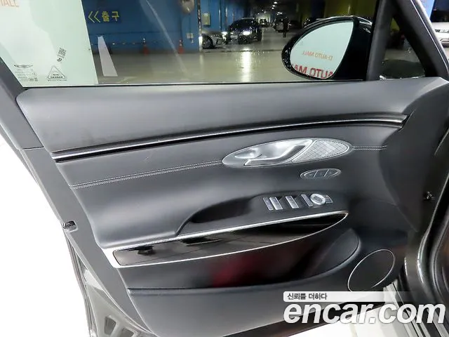 Genesis GV70 — Фото автомобиля 13