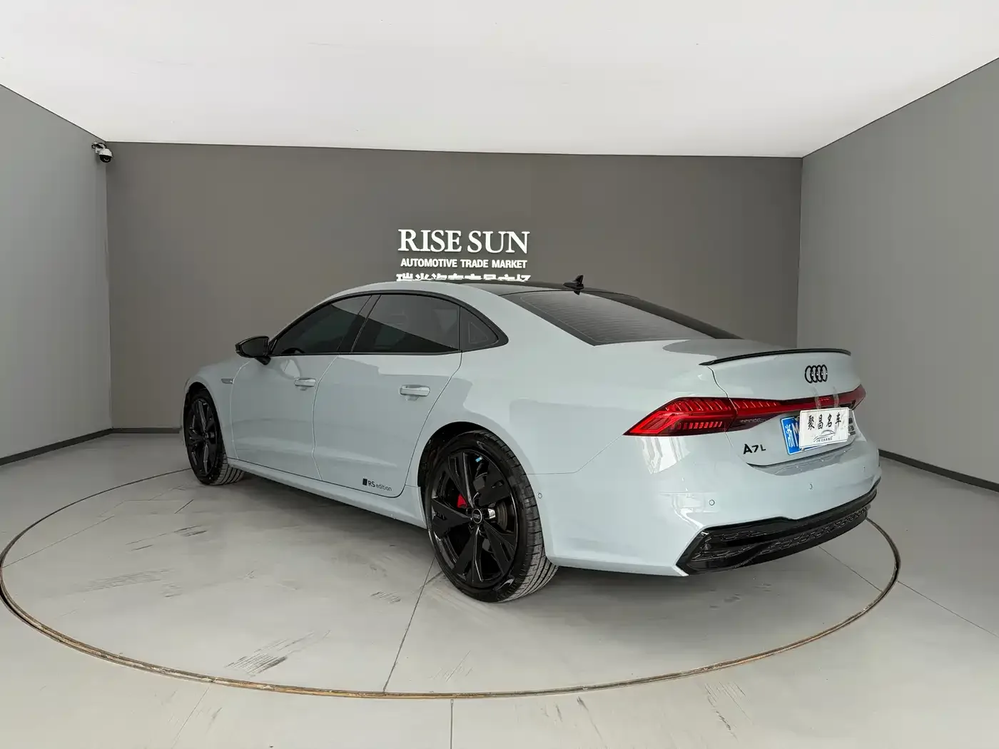 Audi Audi A7L 2024 45 TFSI quattro RS Kit Racing Edition — Фото автомобиля 5