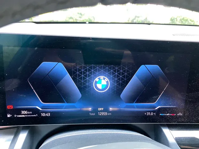 BMW 5 Series — Фото автомобиля 10