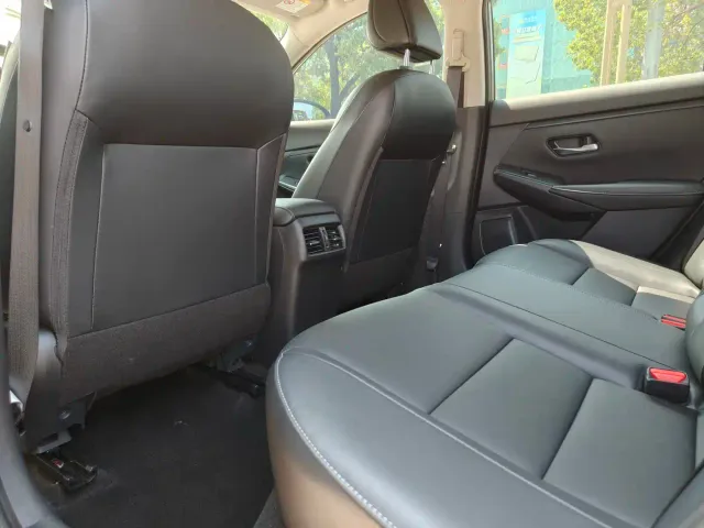 Nissan Sylphy — Фото автомобиля 13