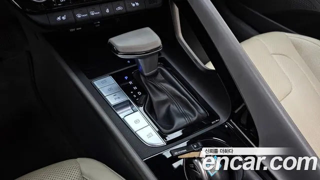 Hyundai Avante — Фото автомобиля 9