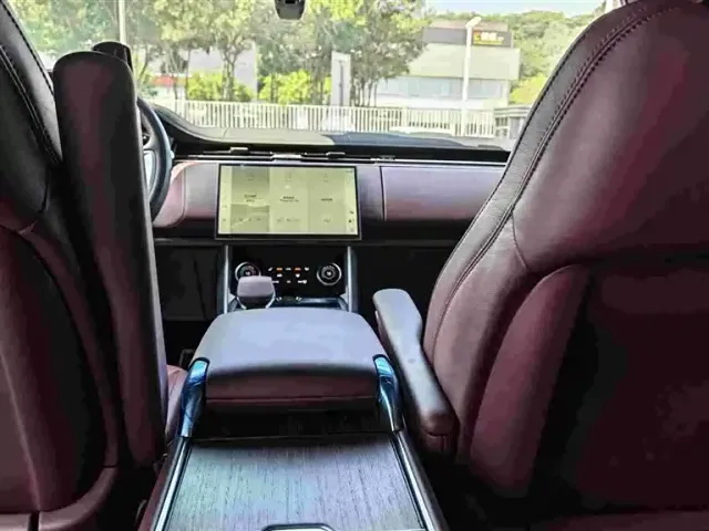 Land Rover Range Rover — Фото автомобиля 7