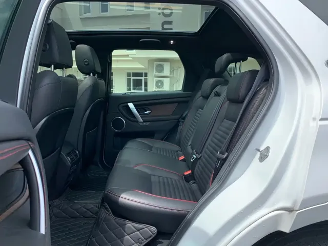 Land Rover Discovery Sport 2022 Model 249PS R-Dynamic S Performance Edition 5-Seater — Фото автомобиля 15