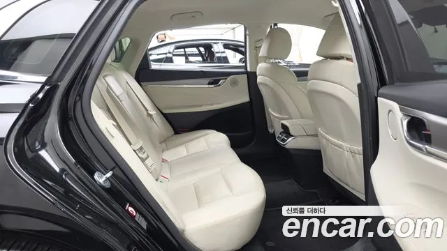 Hyundai Grandeur Новый Grandeur IG — Фото автомобиля 12