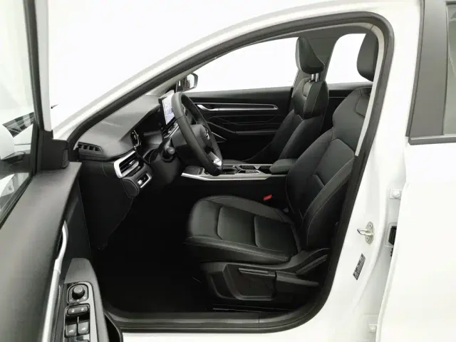 Geely Emgrand — Фото автомобиля 10