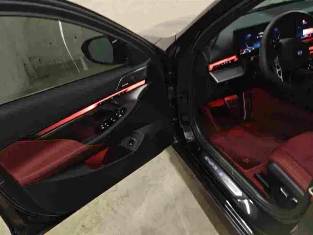 BMW 5 Series — Фото автомобиля 8