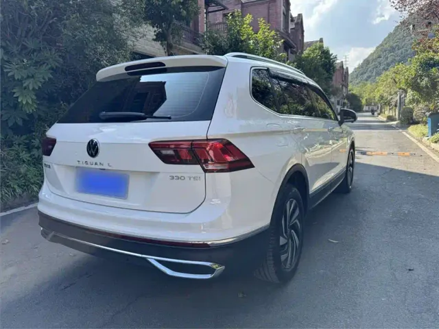 Volkswagen Tiguan L — Фото автомобиля 7