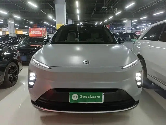 Nio ES8 — Фото автомобиля 2