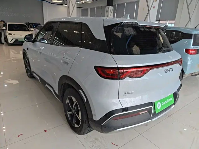 BYD Yuan UP — Фото автомобиля 4