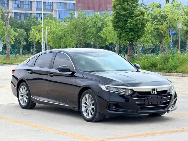 Honda Accord 2022 260TURBO Luxury Edition — Фото автомобиля 2