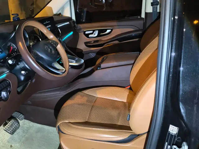 Mercedes-Benz V-Class — Фото автомобиля 4