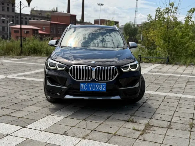 BMW X1 — Фото автомобиля 2