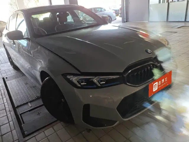 BMW 3 Series — Фото автомобиля 2