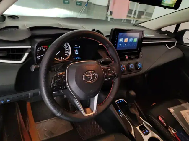 Toyota Corolla — Фото автомобиля 12