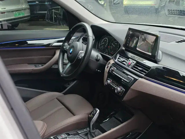 BMW X1 — Фото автомобиля 10