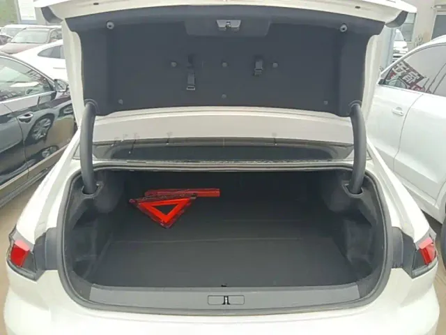 Peugeot 508 — Фото автомобиля 14