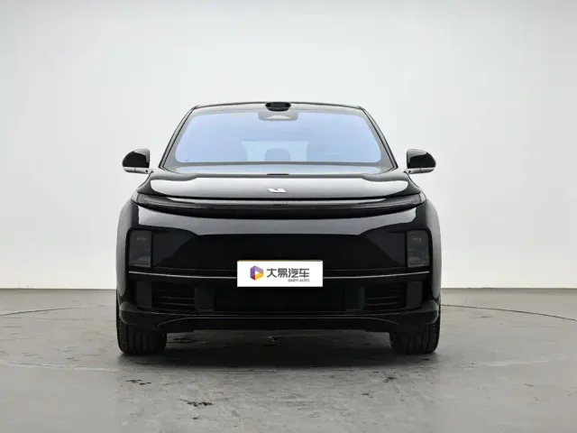Li Auto L7 — Фото автомобиля 2
