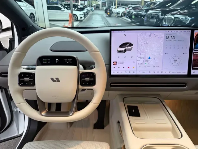 Li Auto i6 — Фото автомобиля 12