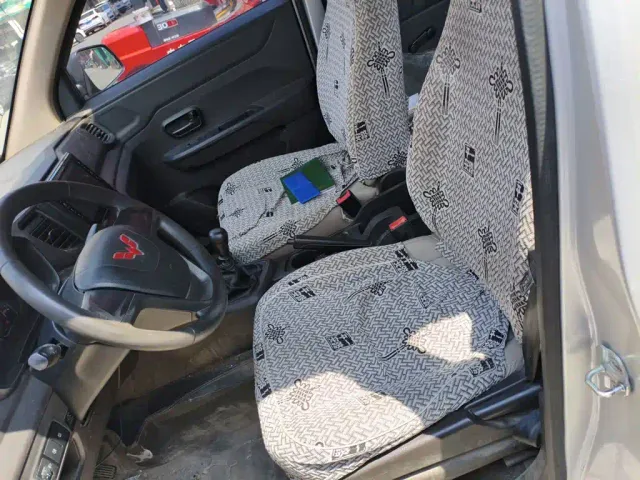Wuling Hongguang V — Фото автомобиля 7