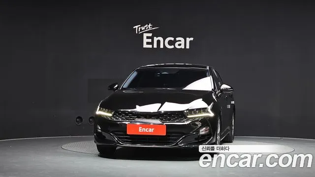 Kia K5 — Фото автомобиля 3
