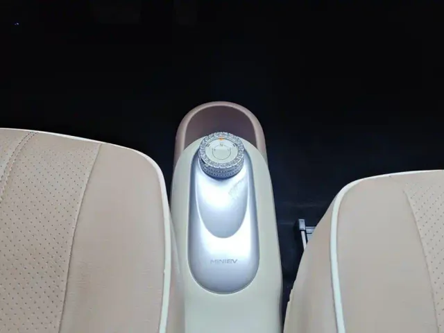 Wuling Hongguang Mini EV — Фото автомобиля 16