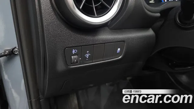 Hyundai Kona — Фото автомобиля 28