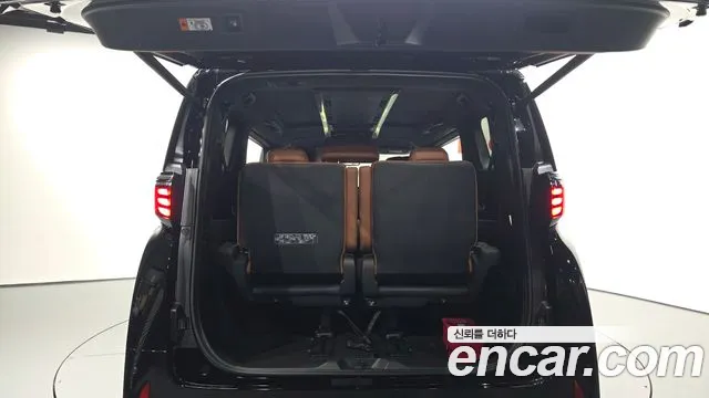 Toyota Alphard — Фото автомобиля 19