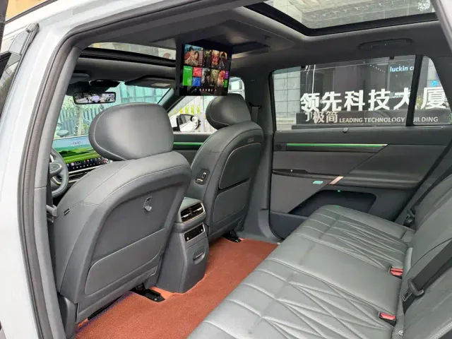 Dongfeng eπ 008 — Фото автомобиля 11