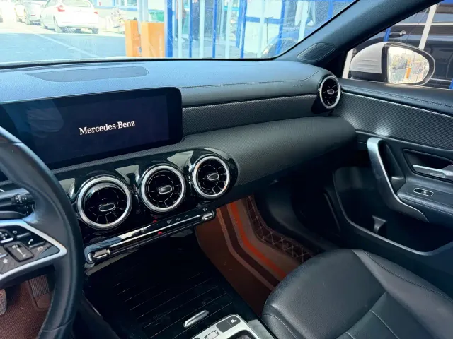 Mercedes-Benz A-Class — Фото автомобиля 8