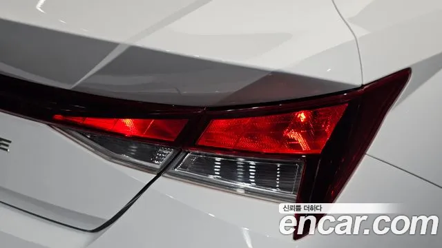 Hyundai Avante — Фото автомобиля 8