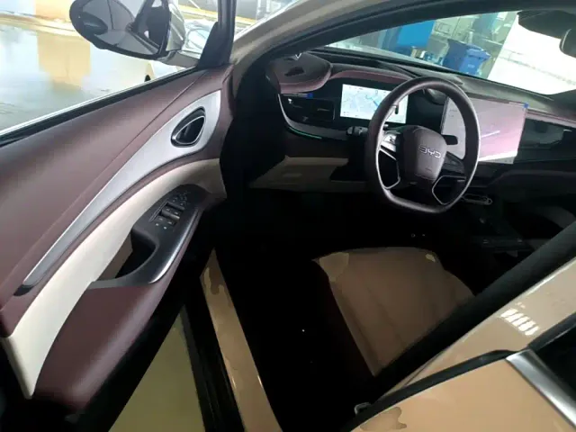 BYD Seal 07 DM-i — Фото автомобиля 15