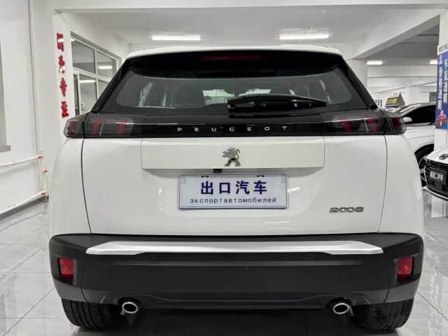 Peugeot 2008 — Фото автомобиля 14