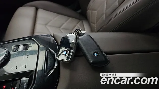 BMW 5 Series G60 — Фото автомобиля 22