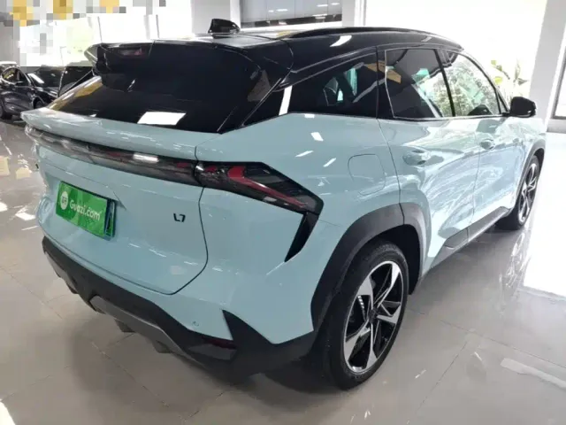 Geely Galaxy L7 — Фото автомобиля 6
