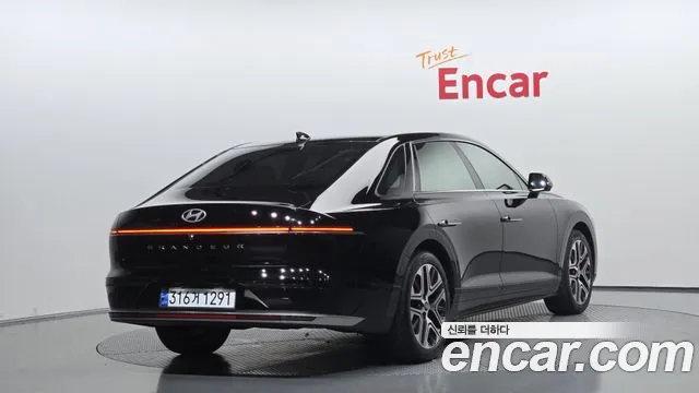 Hyundai Grandeur GN7 — Фото автомобиля 2