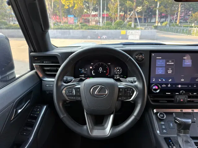 Lexus GX — Фото автомобиля 7