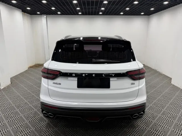 Geely Binyue — Фото автомобиля 8