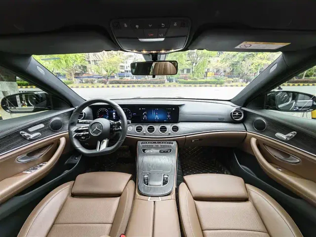 Mercedes-Benz E-Class — Фото автомобиля 7
