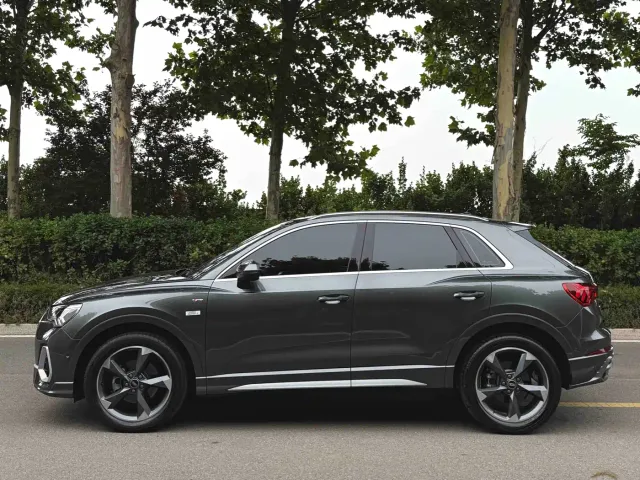 Audi Q3 — Фото автомобиля 4