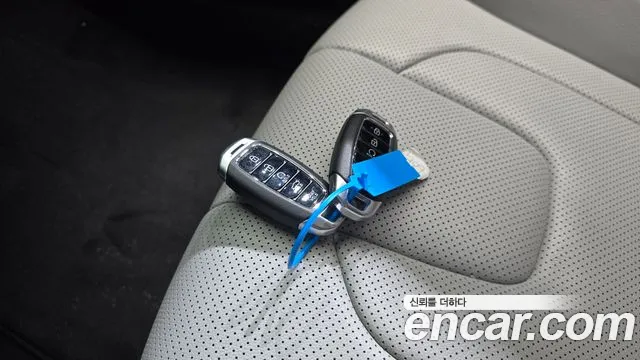 Hyundai AVANTE Avante (CN7) — Фото автомобиля 15